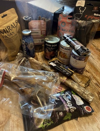 Zestaw premium z dziczyzny - zdrowe przysmaki i gryzaki dla psa