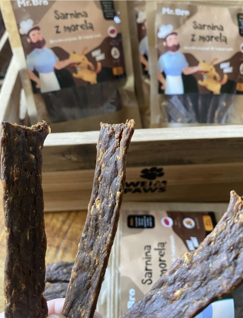 Sarnina z morelą -naturalne przysmaki dla psa -paski